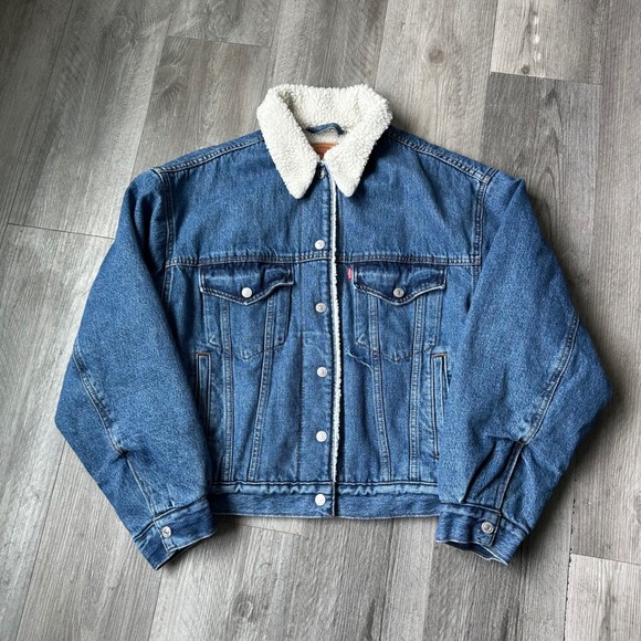 Levis Strauss Other - Levi's Sherpa Lined Denim Trucker‎ Jacket Blue Men's Small